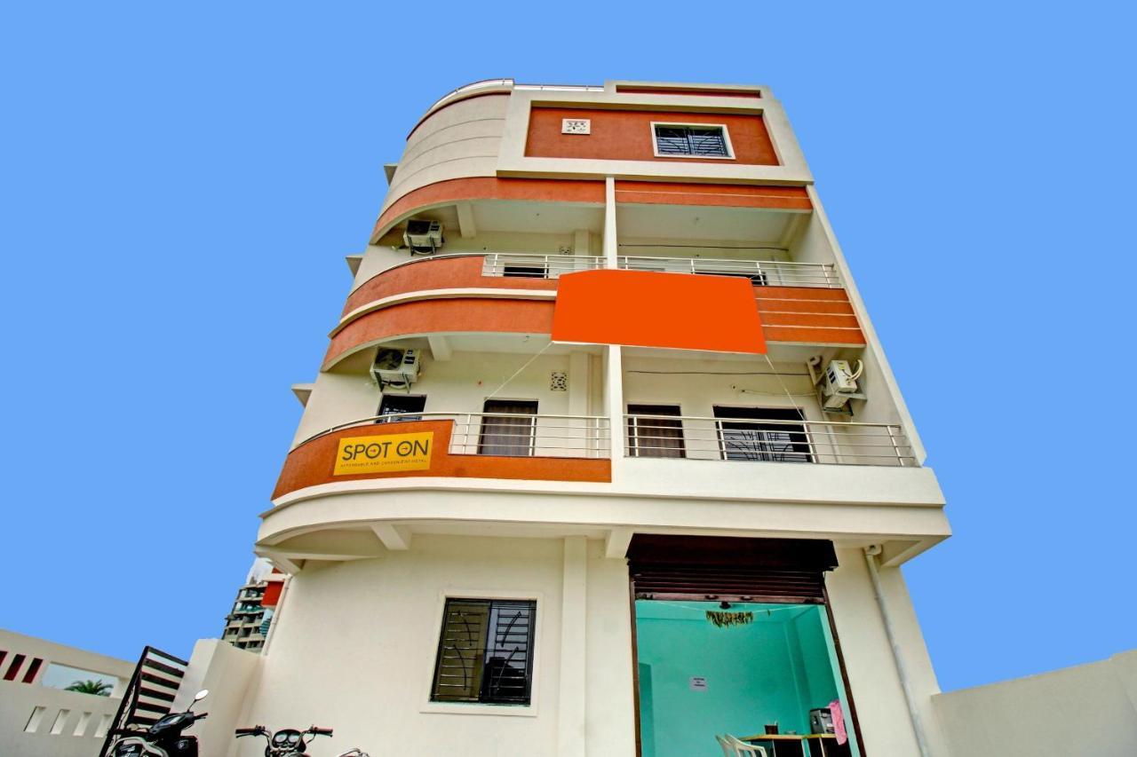 Oyo Vrindavan Inn Nagpur Exteriör bild